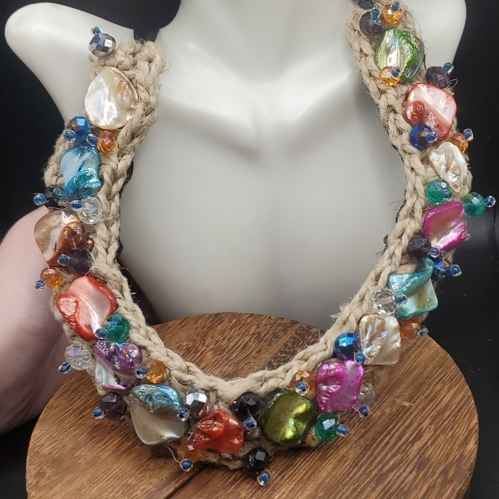 Overflow mother of pearl gloss the island vacation‎ necklace one of a kind ✨️ - Picture 4 of 5